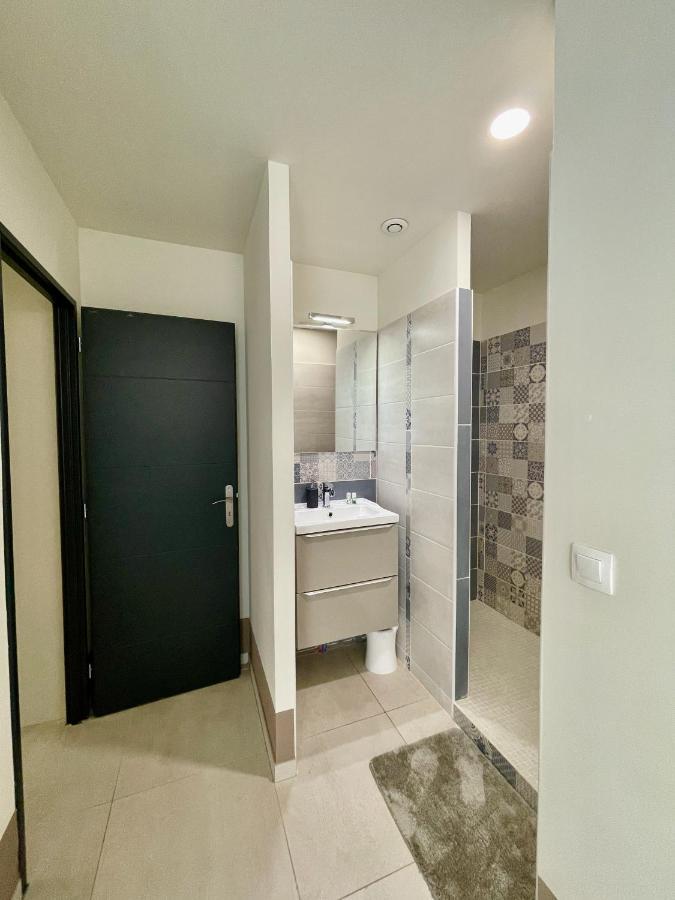 Appartement Souplex Jardin Proche Autoroute, Plages Et Attractions, Wifi - Tv, Calme Bessan Esterno foto